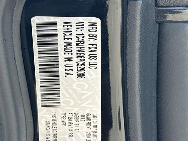 Used 2023 Jeep Grand Cherokee Laredo image 30