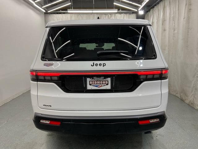 New 2026 Jeep Grand Wagoneer L Limited AWD/4WD image 6