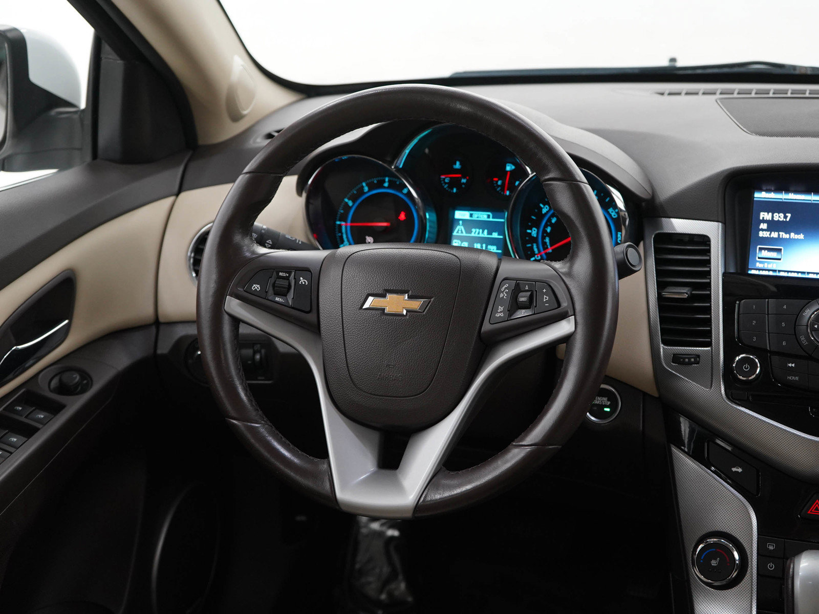 Used 2015 Chevrolet Cruze LTZ w/ Sun, Sound and Sport Package FWD image 14