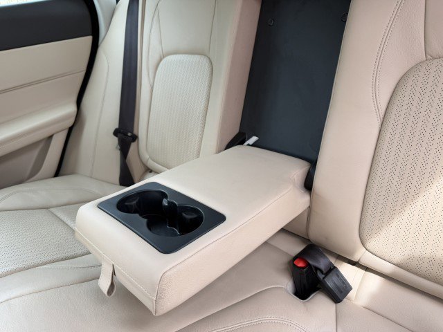 Used 2018 Jaguar XF Prestige AWD/4WD image 23