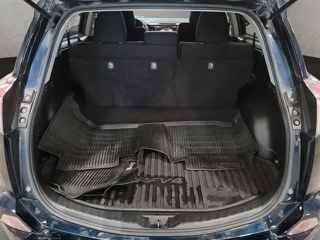 Used 2018 Toyota RAV4 XLE AWD/4WD image 20