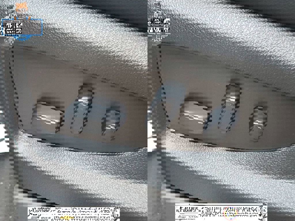 Used 2019 Chevrolet Suburban LT w/ LT Signature Package image 38