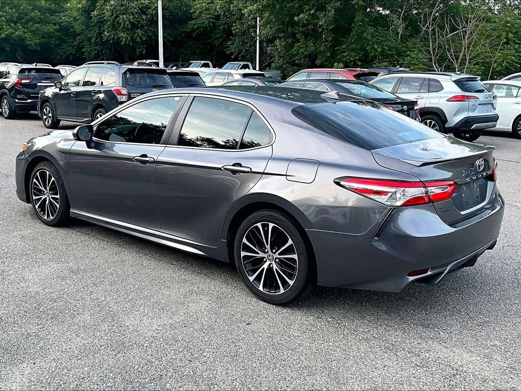 Certified 2020 Toyota Camry SE FWD image 5