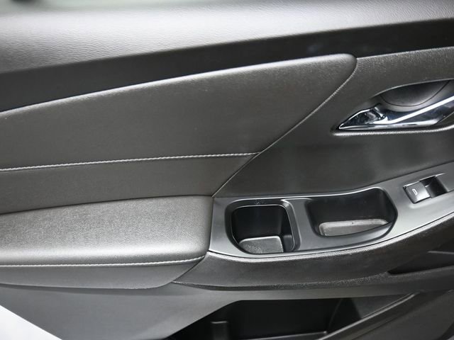 Used 2023 Chevrolet Traverse LT image 13