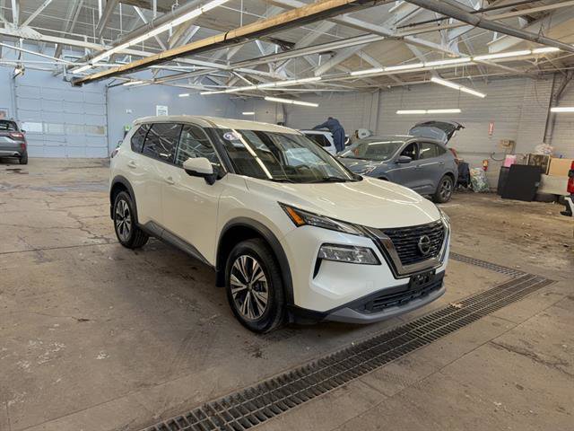 Used 2021 Nissan Rogue SV image 19
