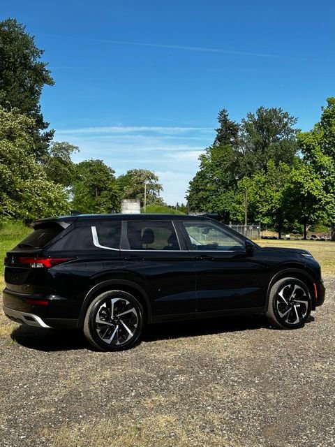 Used 2022 Mitsubishi Outlander SE AWD/4WD image 7