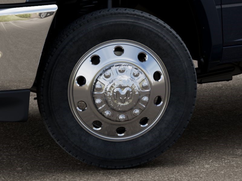 New 2026 RAM 4500 4x4 Crew Cab DRW image 9