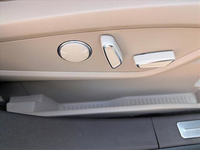 Used 2022 Lincoln Nautilus Reserve image 15