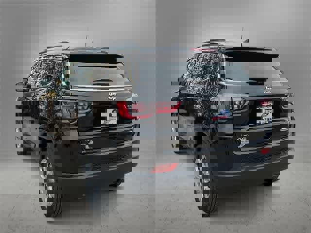 New 2026 Jeep Compass Latitude image 6