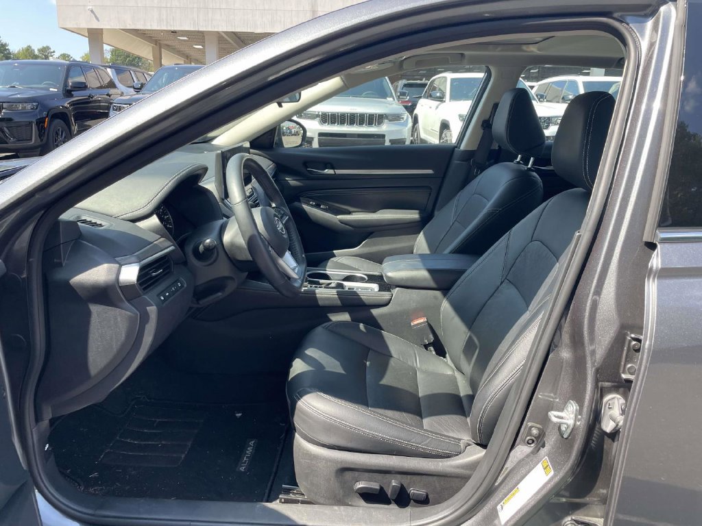 Used 2023 Nissan Altima 2.5 SL FWD image 22