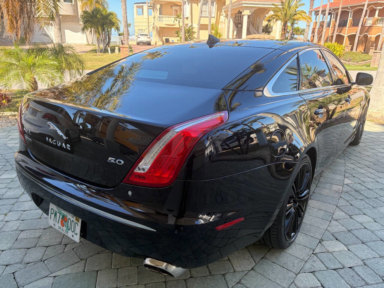 Used 2013 Jaguar XJ L Ultimate RWD image 37