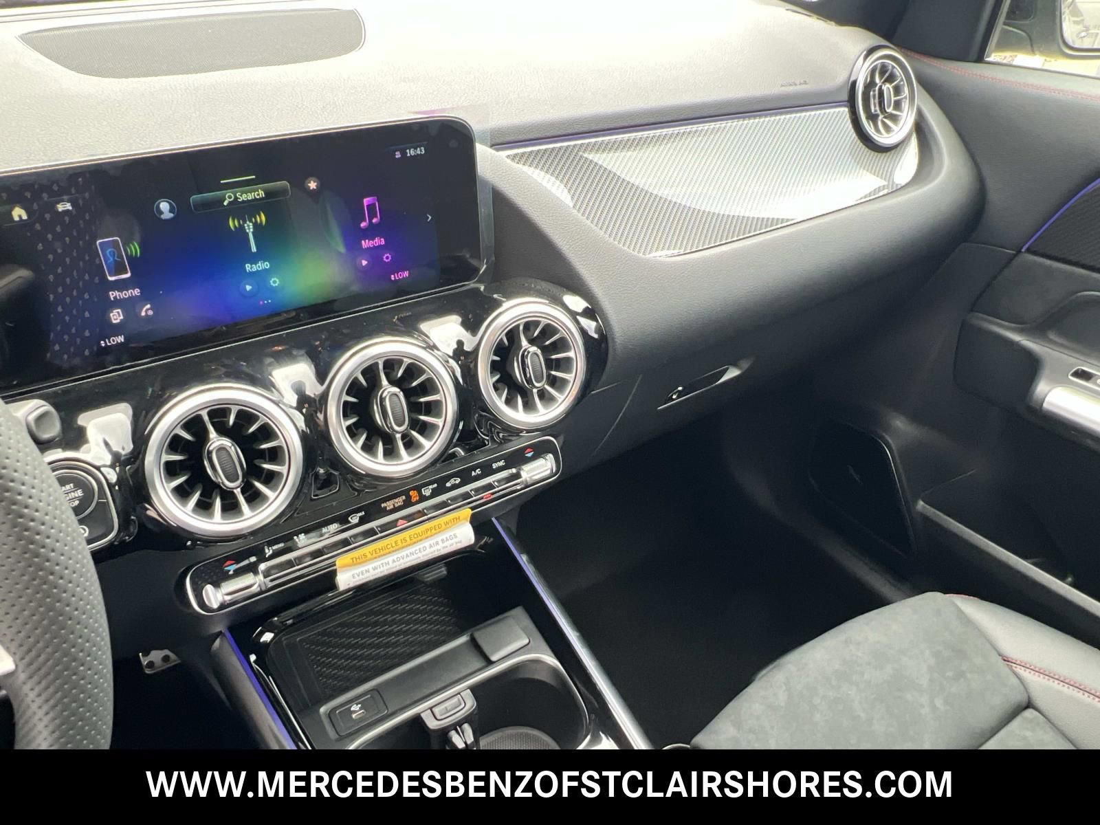 New 2026 Mercedes-Benz GLA 35 AMG 4MATIC image 32