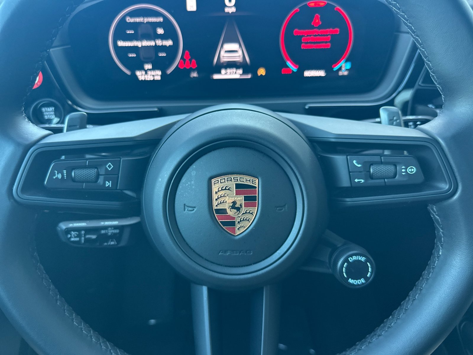 Certified 2024 Porsche Cayenne AWD/4WD image 15