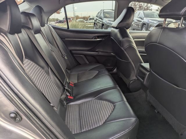 Used 2022 Toyota Camry SE image 29