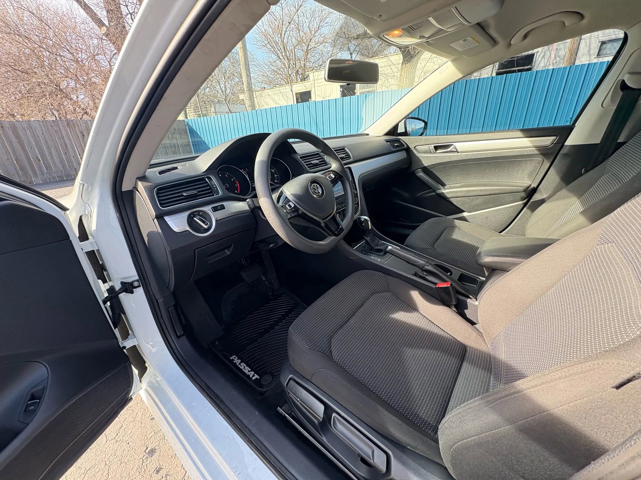 Used 2017 Volkswagen Passat 1.8T S image 16