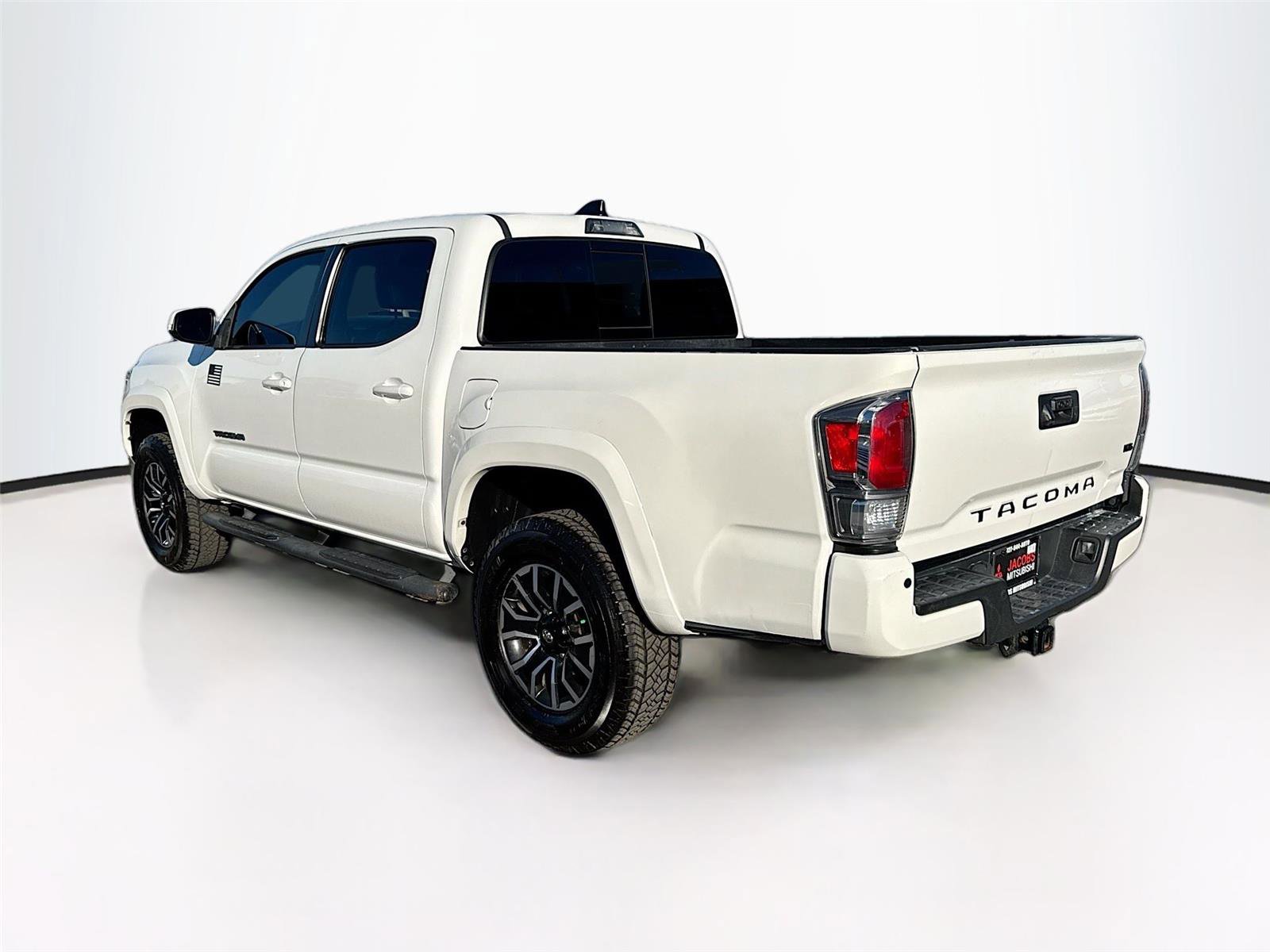Used 2021 Toyota Tacoma TRD Sport w/ TRD Premium Sport Package image 5