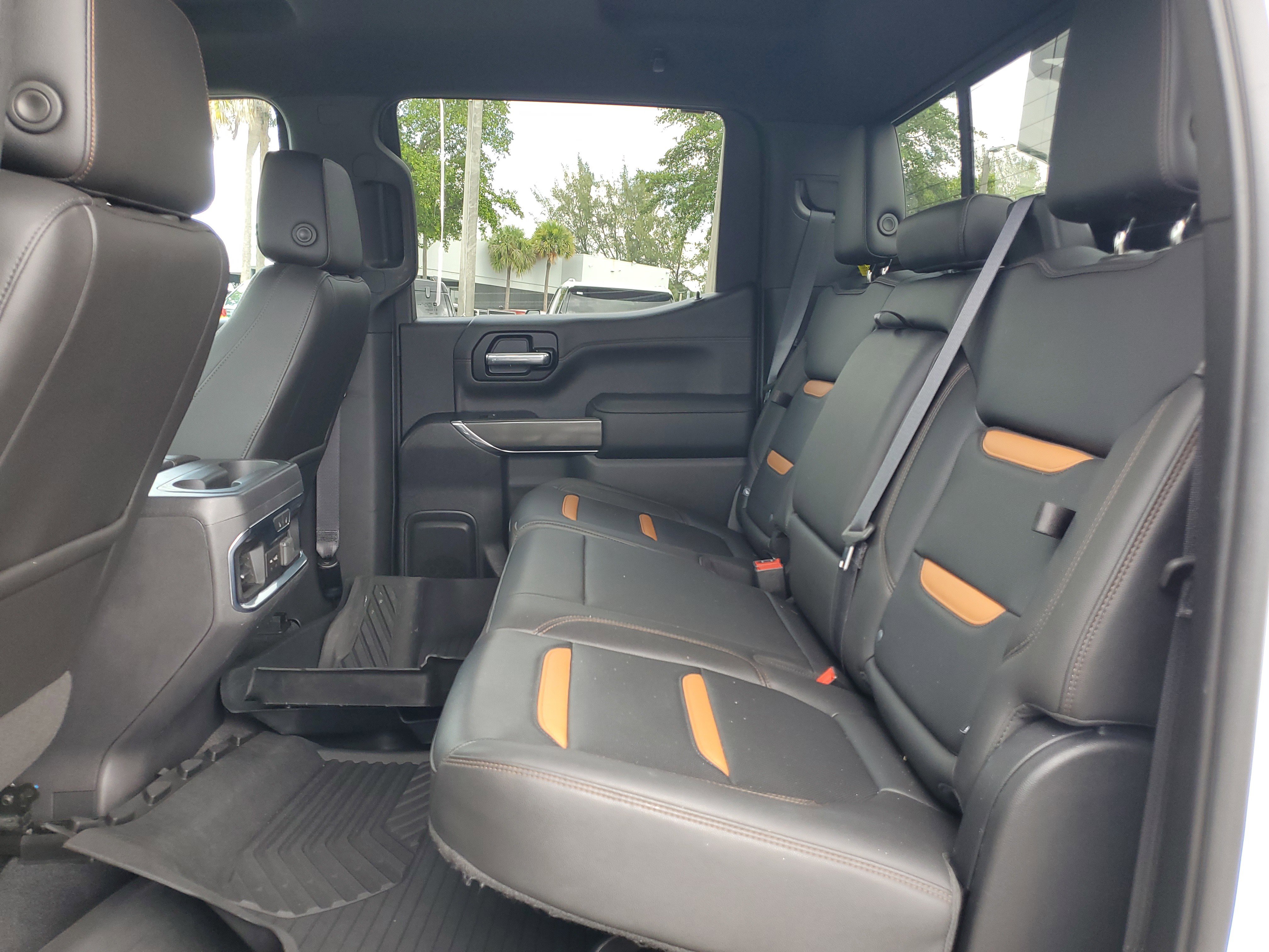 Used 2020 GMC Sierra 1500 AT4 w/ AT4 Premium Package image 13