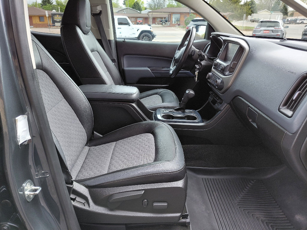 Used 2017 Chevrolet Colorado Z71 AWD/4WD image 15