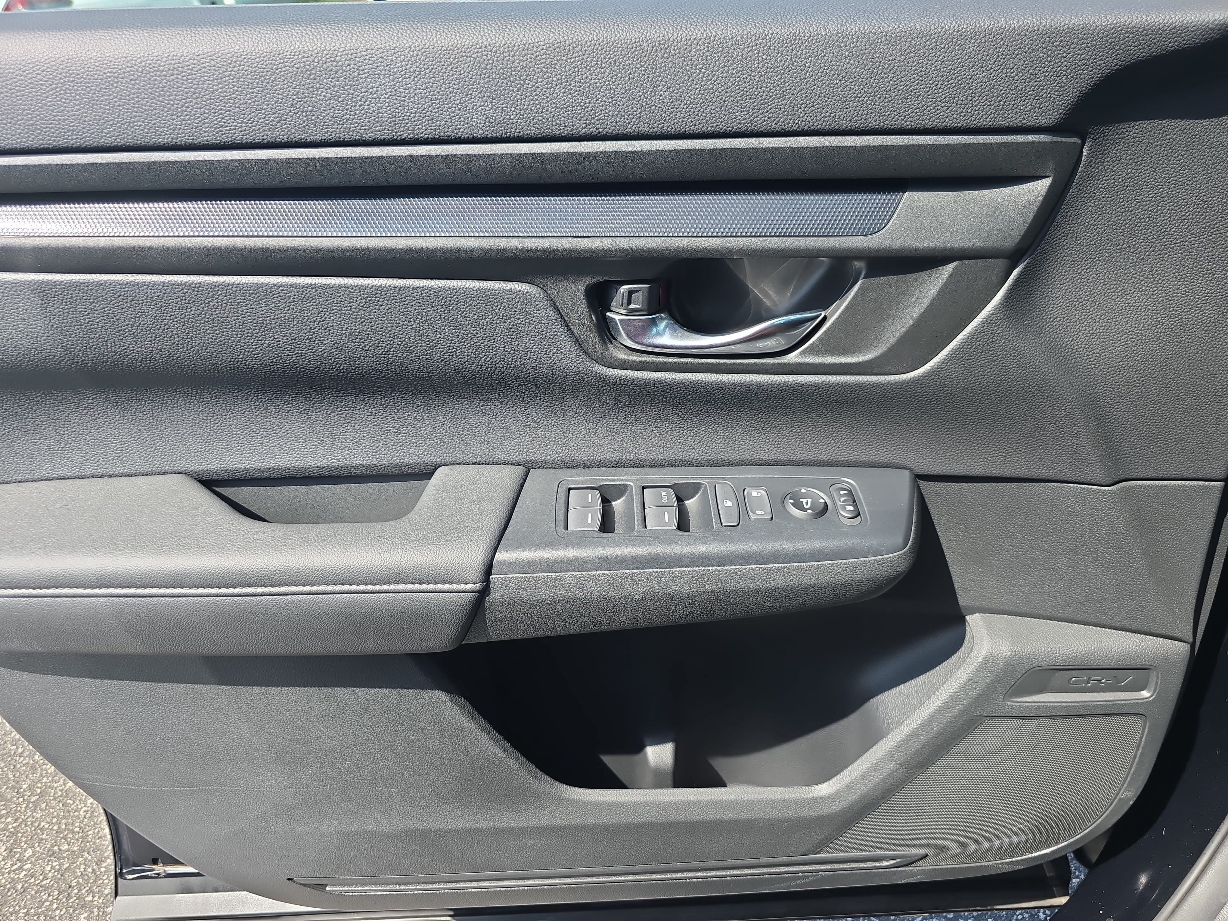 Used 2024 Honda CR-V LX image 23