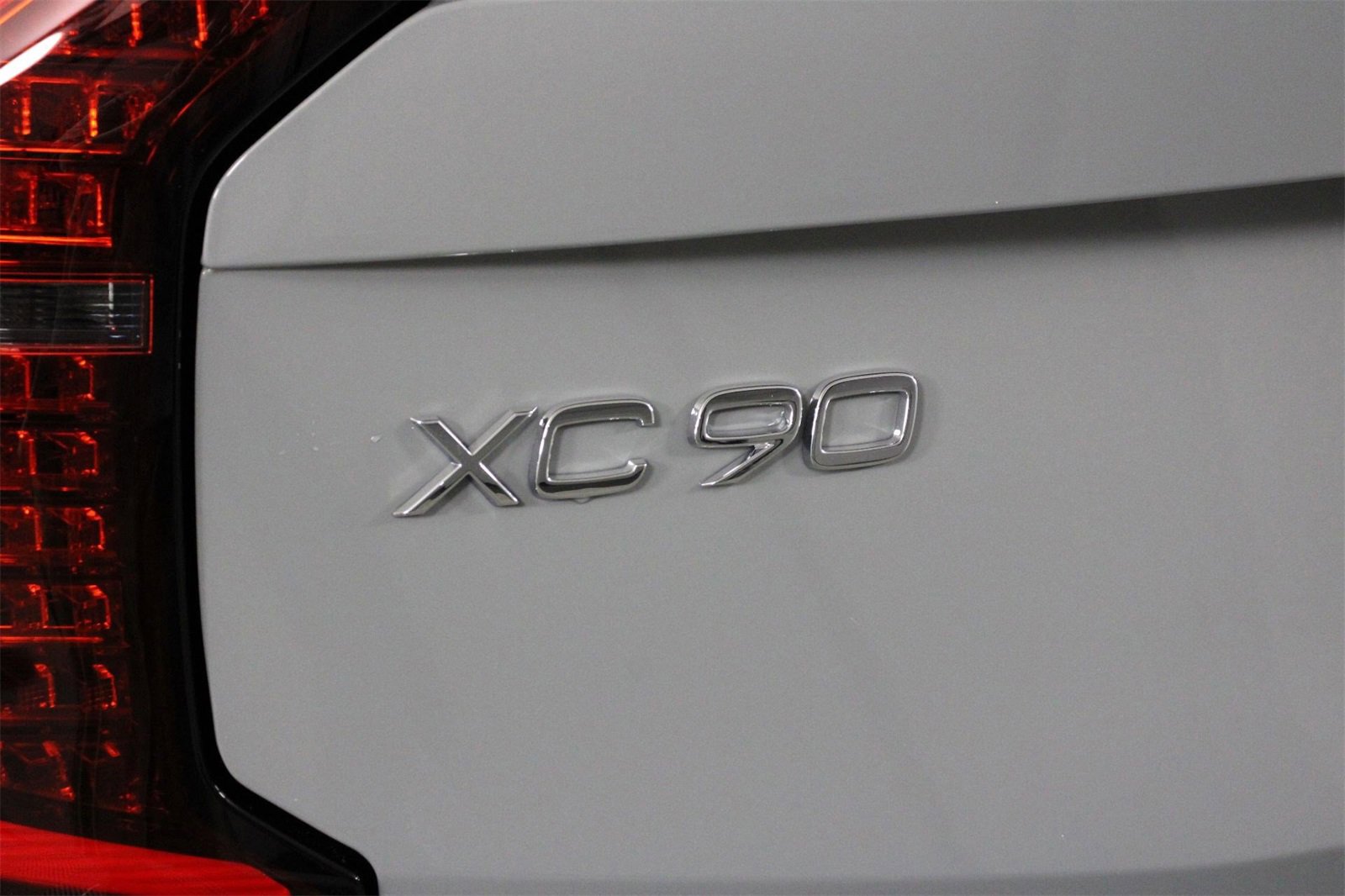 New 2026 Volvo XC90 B6 Plus image 16
