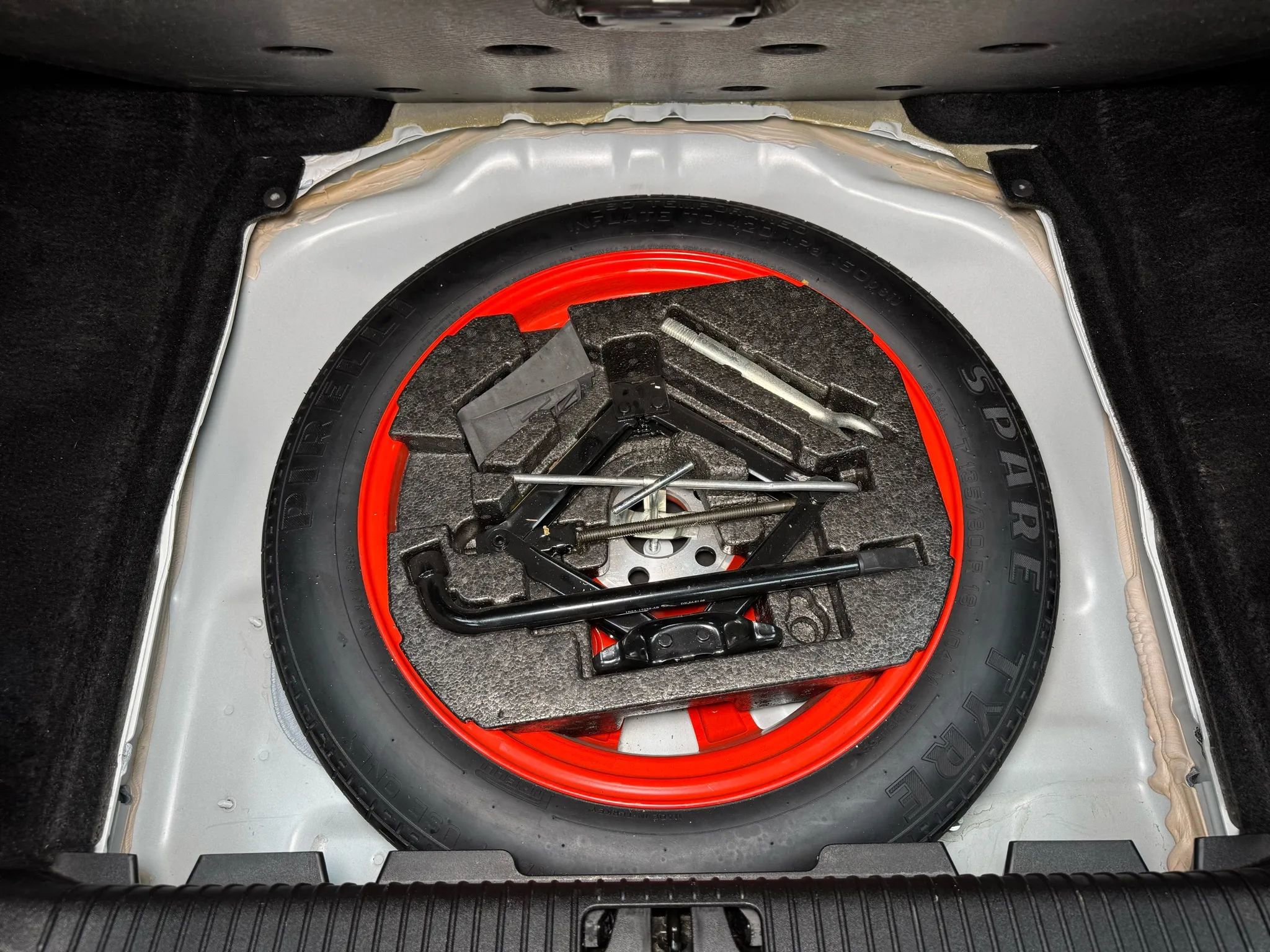 Used 2011 Jaguar XK Coupe image 15