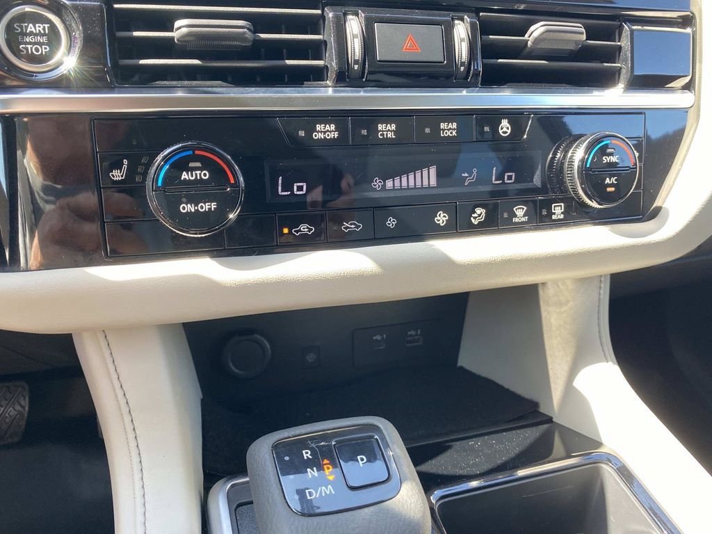Used 2023 Nissan Pathfinder SL w/ SL Premium Package FWD image 27
