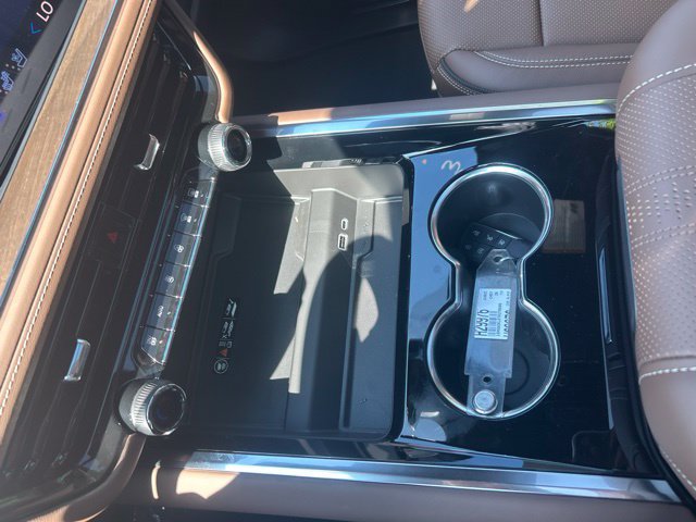 New 2026 Chevrolet Suburban High Country AWD/4WD image 36