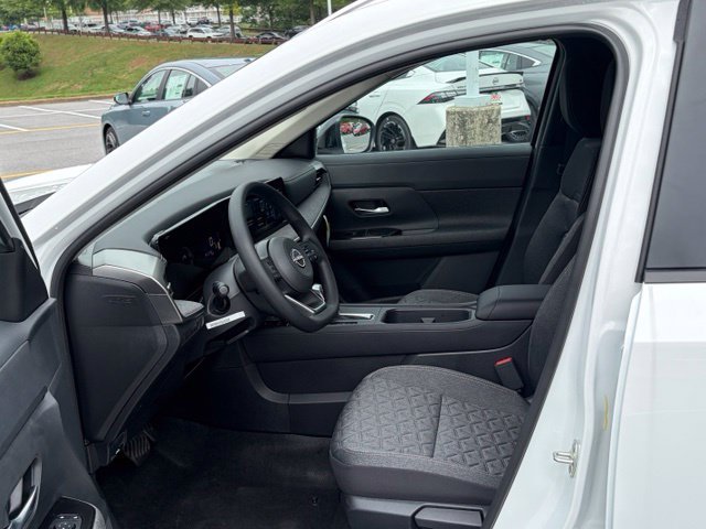 New 2026 Nissan Kicks SV w/ Cold Weather Package AWD/4WD image 15