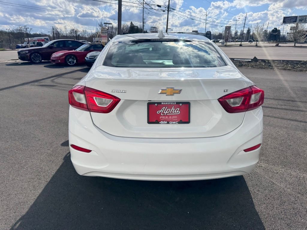 Used 2017 Chevrolet Cruze LT image 5