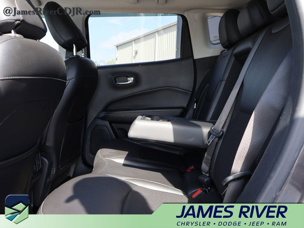 Used 2019 Jeep Compass Latitude w/ Cold Weather Group image 20