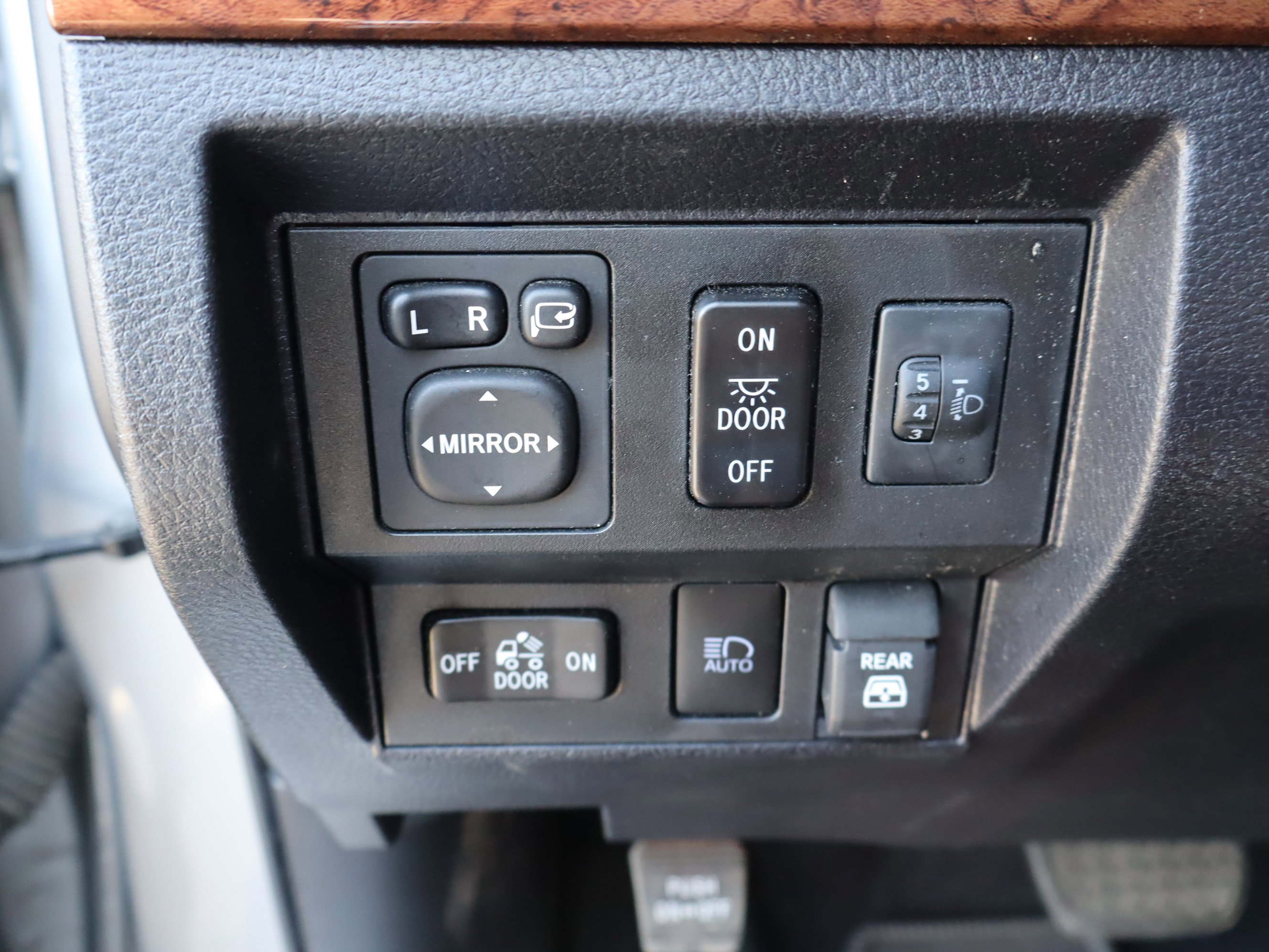 Used 2021 Toyota Tundra 1794 Edition AWD/4WD image 23