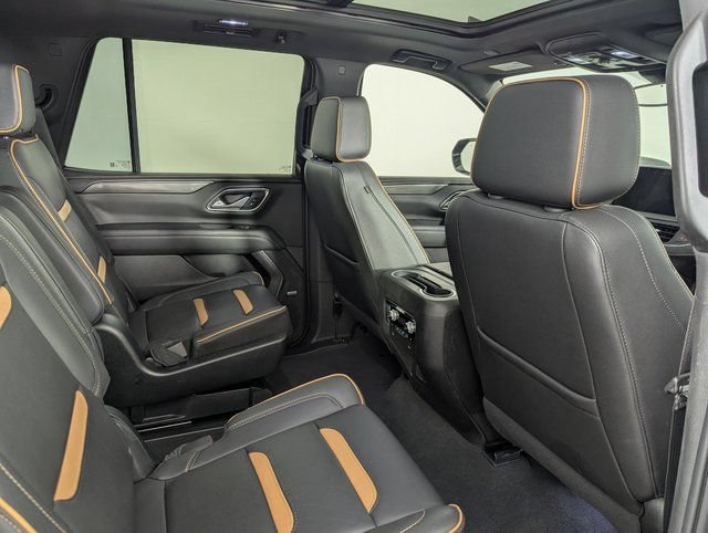 Used 2023 GMC Yukon AT4 w/ Technology Package AWD/4WD image 27