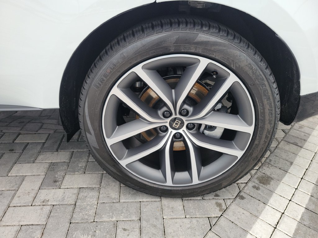 New 2027 Land Rover Range Rover Long Wheelbase SE AWD/4WD image 14