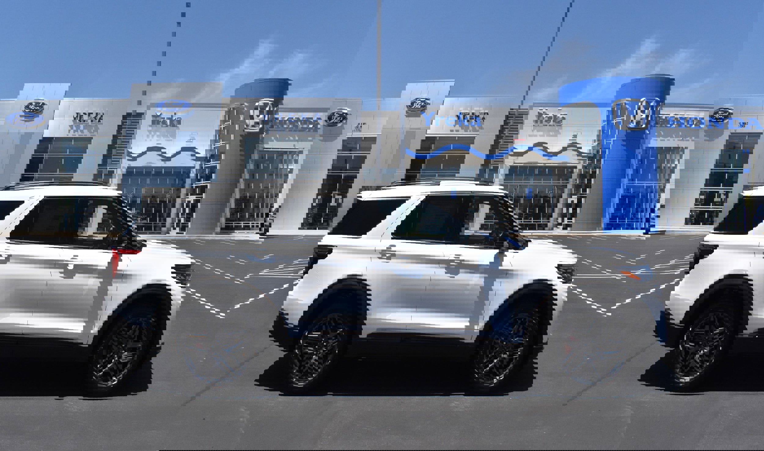 New 2025 Ford Explorer ST w/ Sun And Sound Package