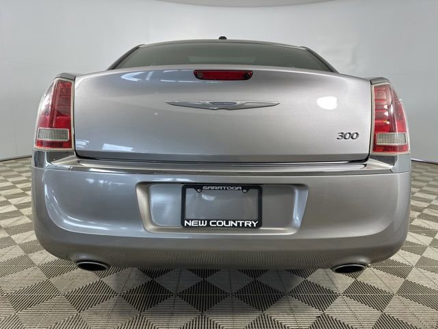 Used 2014 Chrysler 300 RWD image 6