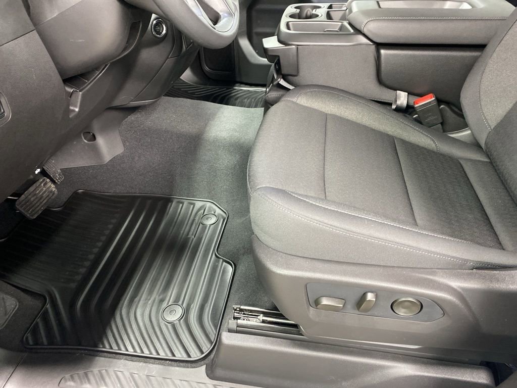 New 2026 Chevrolet Silverado 1500 Custom w/ Turbomax Blackout Package AWD/4WD image 25