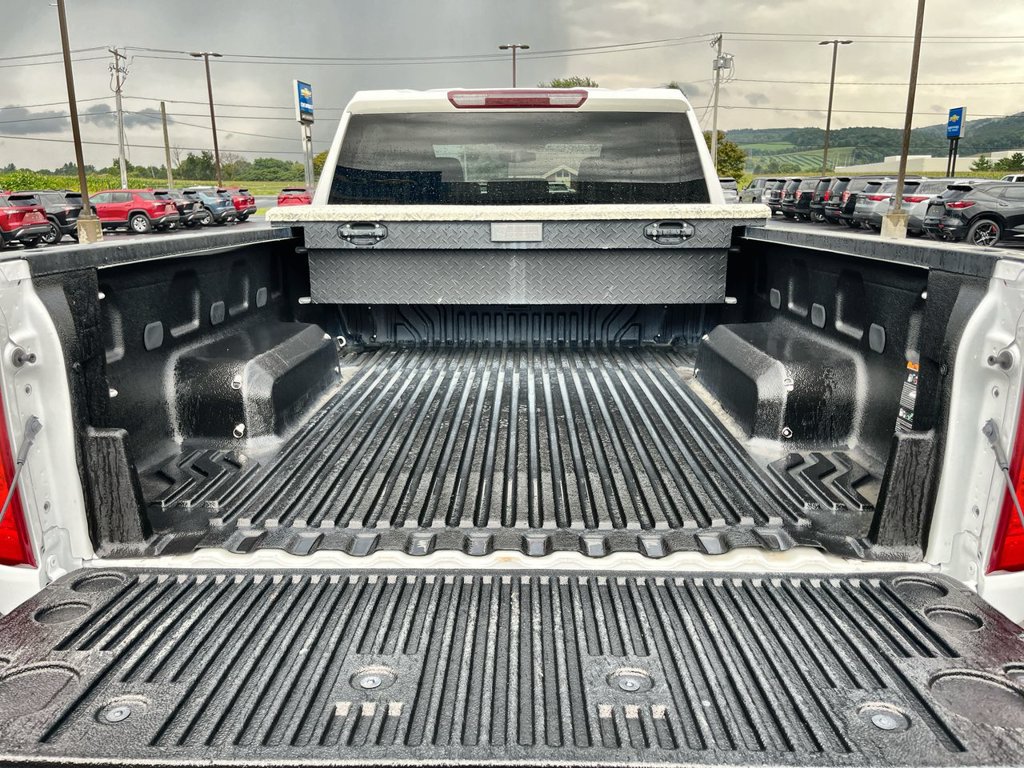Certified 2022 Chevrolet Silverado 3500 W/T w/ WT Convenience Package AWD/4WD image 23