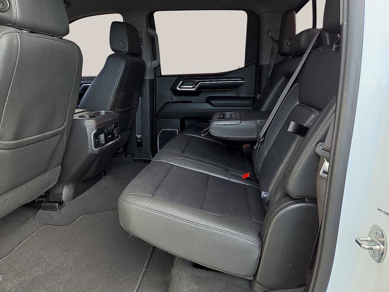 Used 2024 GMC Sierra 1500 SLT RWD image 11