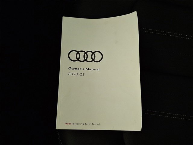 Used 2023 Audi Q5 2.0T Premium w/ Convenience Package image 27