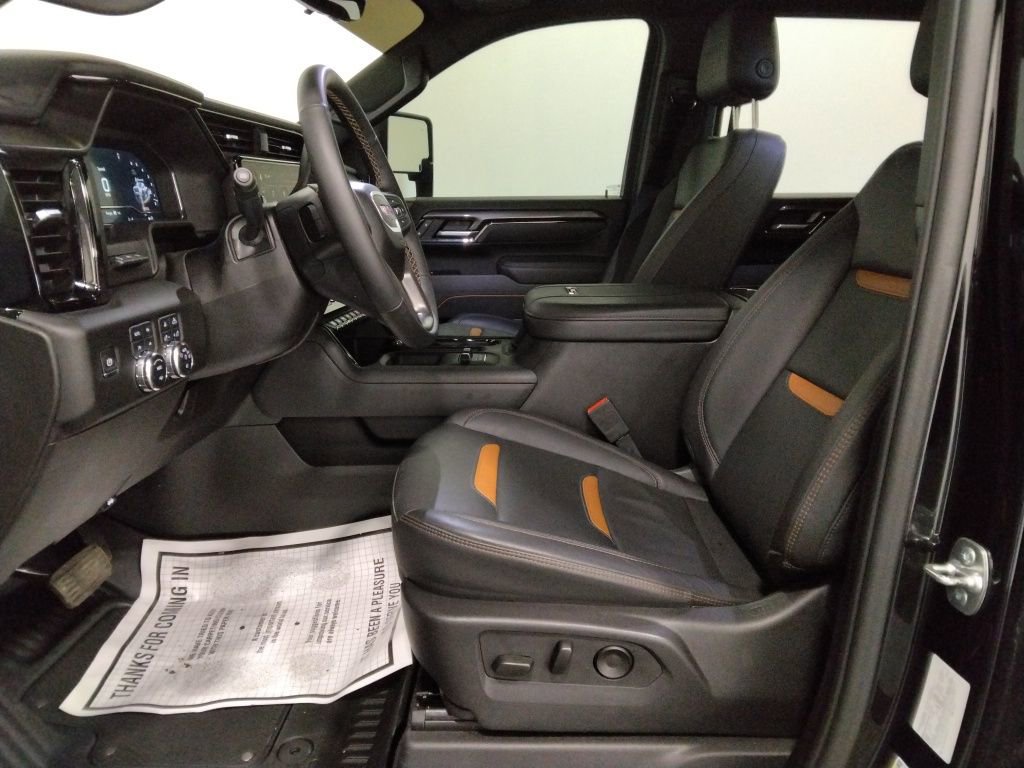 Used 2025 GMC Sierra 2500 AT4 w/ AT4 Premium Plus Package image 33