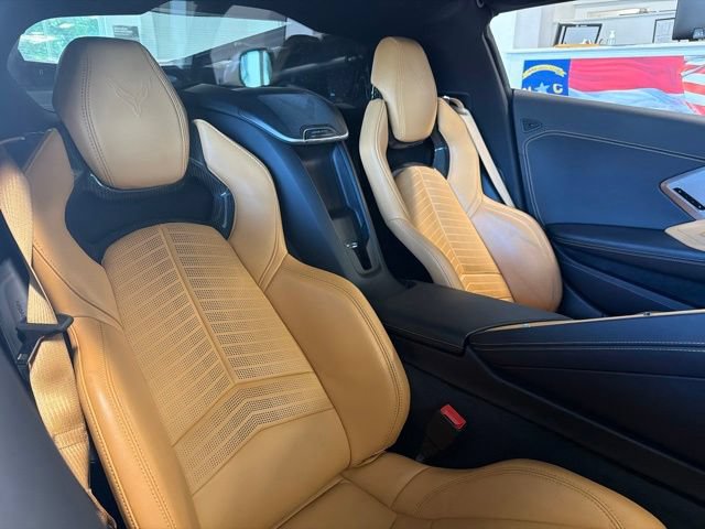 Used 2021 Chevrolet Corvette Stingray Preferred Cpe w/ Z51 Performance Package RWD image 30