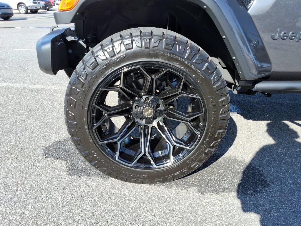 Used 2022 Jeep Gladiator Sport AWD/4WD image 10