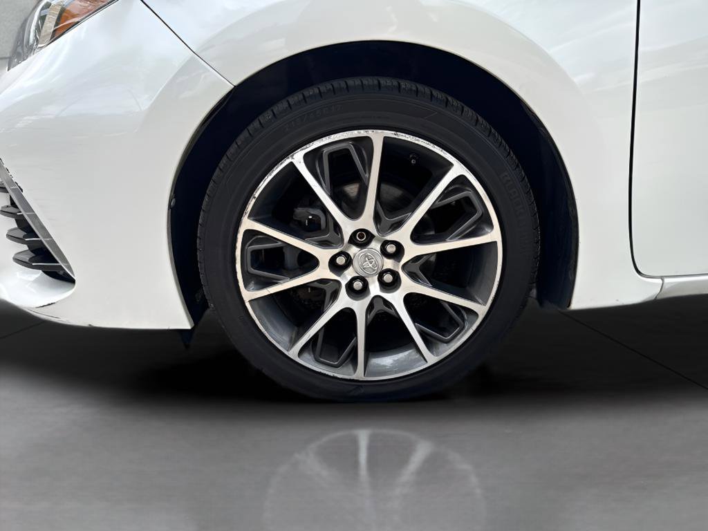 Used 2017 Toyota Corolla SE 50th Anniversary FWD image 5