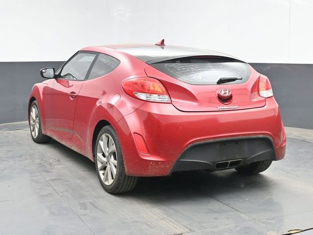 Used 2016 Hyundai Veloster FWD image 7