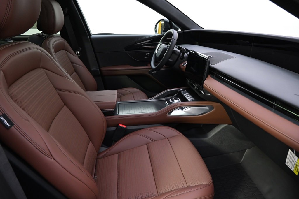 New 2026 Lincoln Nautilus Reserve image 16