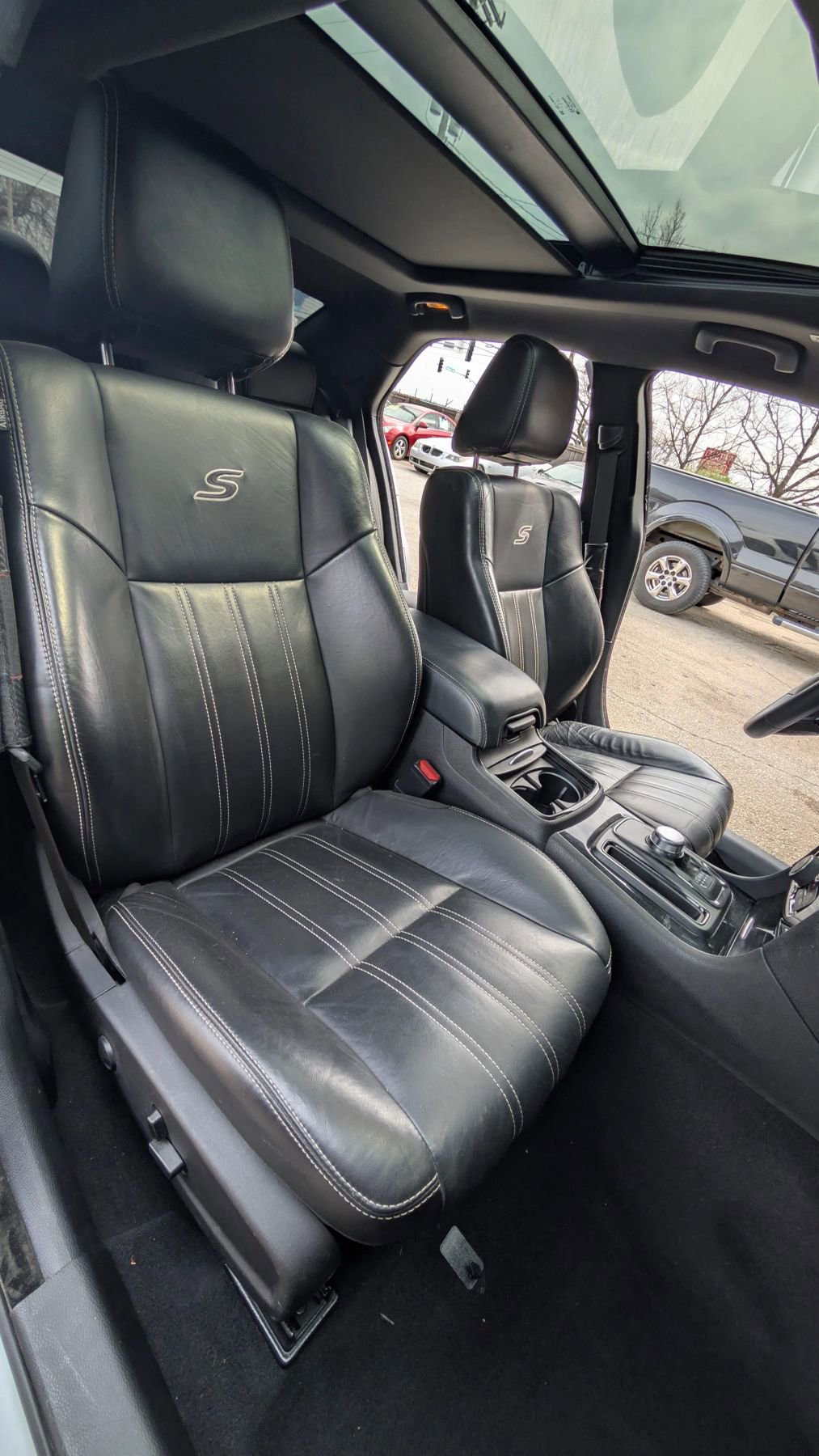 Used 2023 Chrysler 300 S RWD image 17