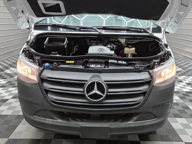 Used 2024 Mercedes-Benz Sprinter 2500 image 31