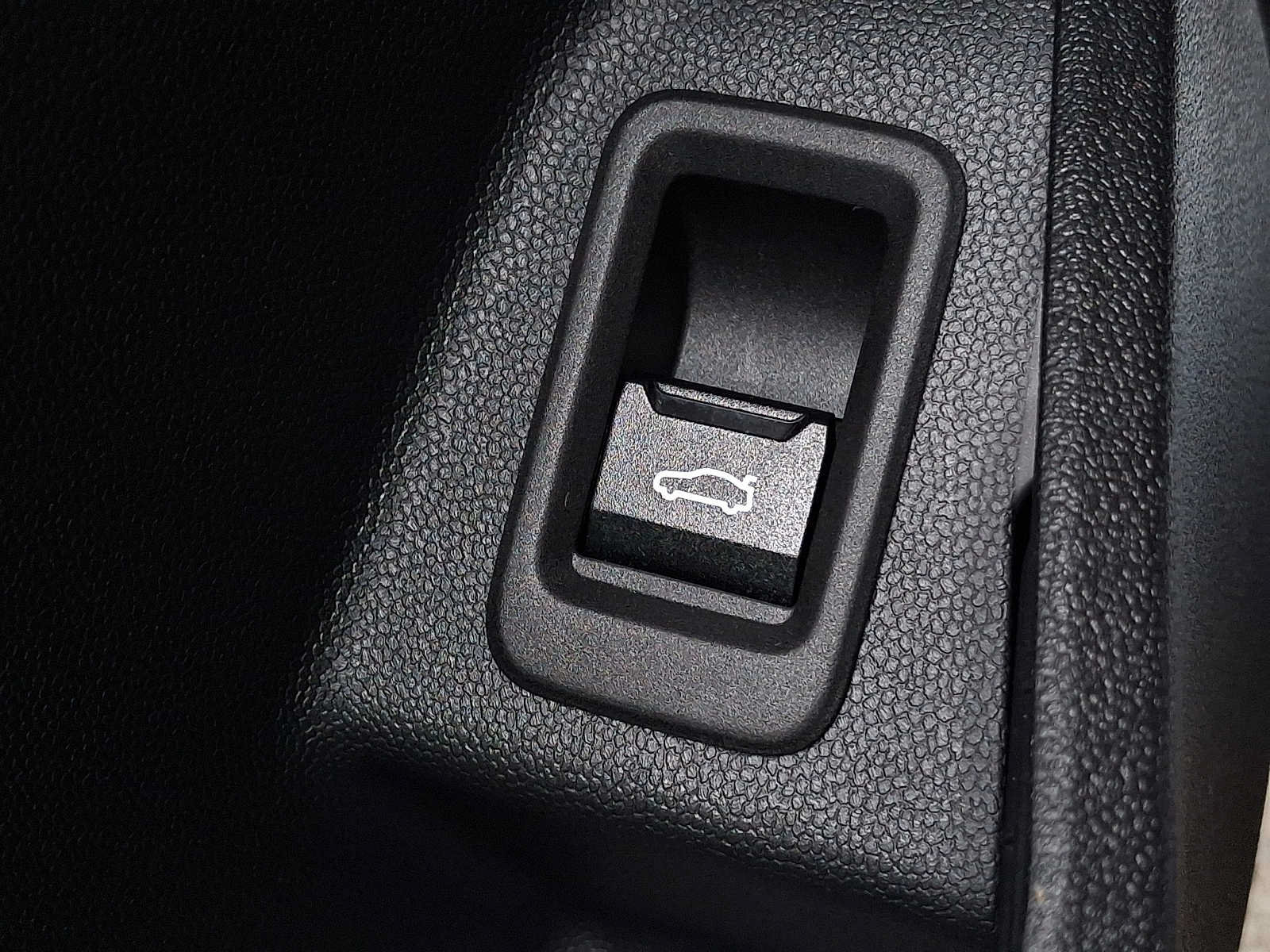 Used 2026 MINI Cooper 4-Door Hardtop FWD image 25