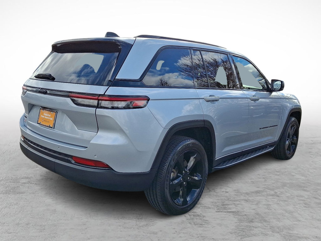 Certified 2022 Jeep Grand Cherokee Altitude image 5