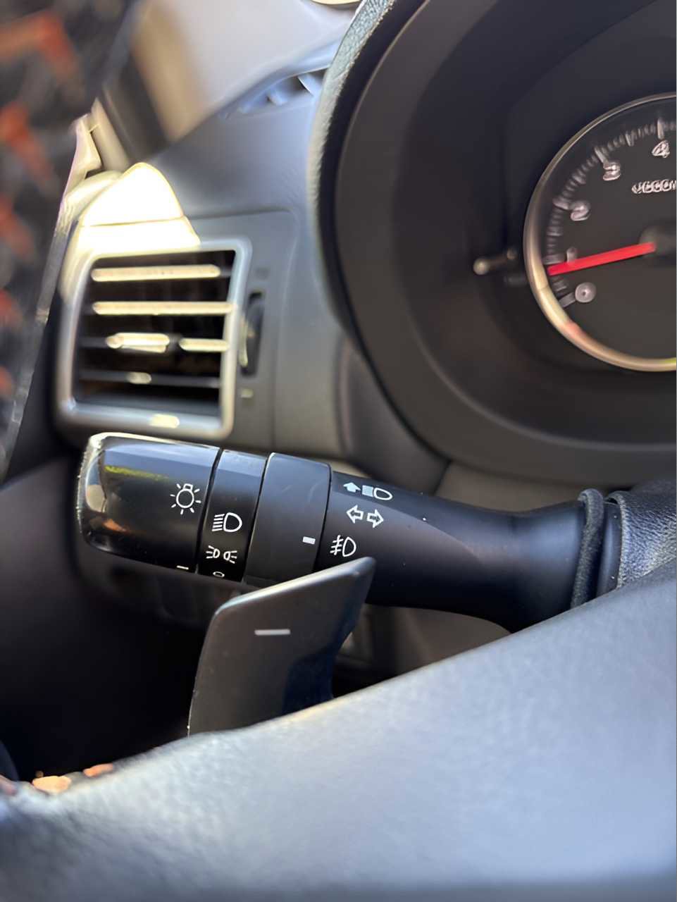 Used 2016 Subaru Crosstrek 2.0i Premium w/ Moonroof Package image 25